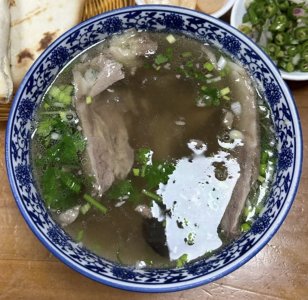 ​西安深受本地人喜爱的10家水盆羊肉店！