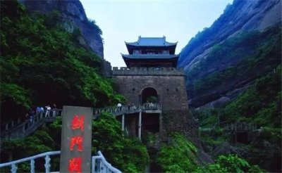 ​巴山楚水真是凄凉地吗？为何它会成为唐代皇帝逃亡的“心头爱”