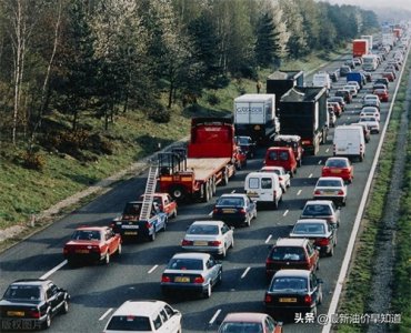 ​2025年清明节“高速公路免费时间”，4月4日开始，可提前上高速！