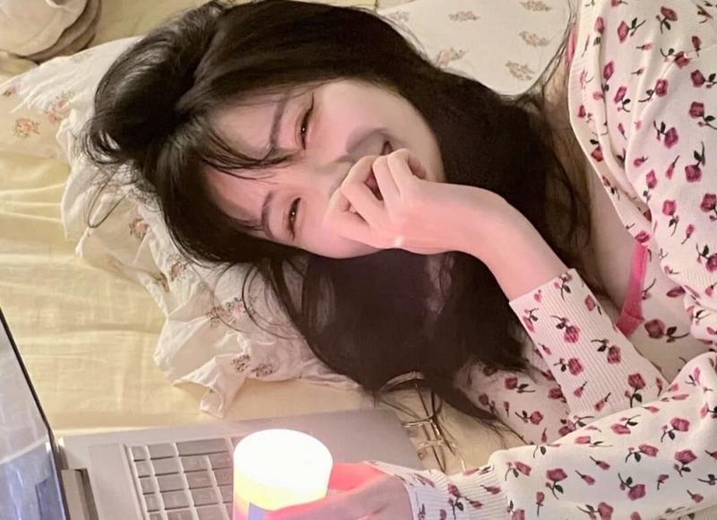 自卑女孩的心理特点，如何追自卑的女孩？