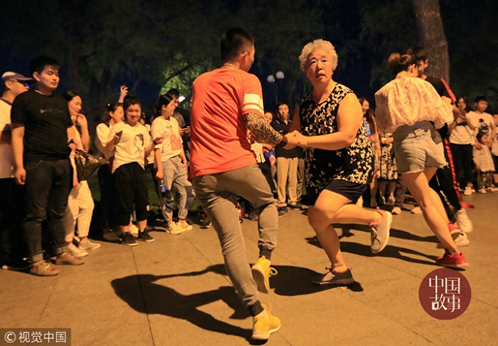 这些网红今年霸占了你的眼球！盘点2018网红人物中的扛把子top10