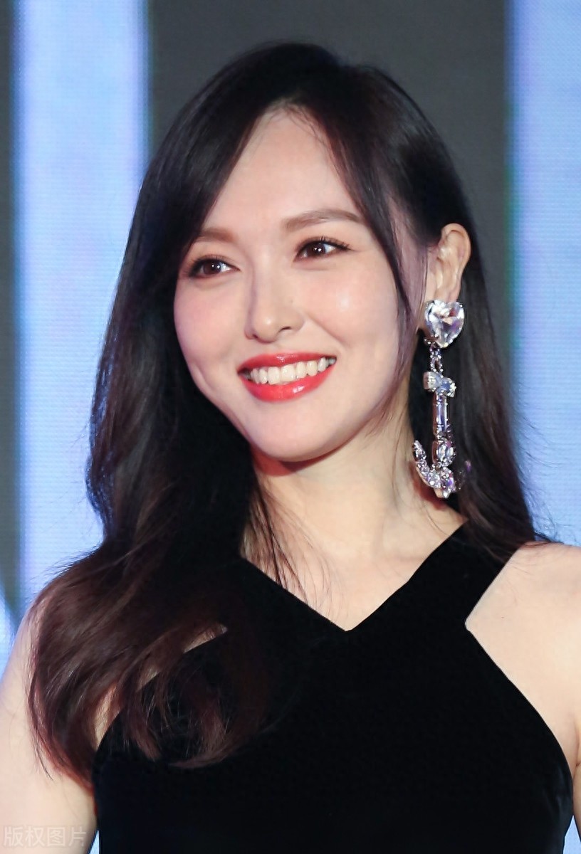 江南10大美女，个个美若天仙，你最喜欢谁？