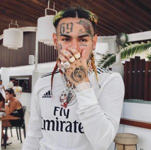 ​流量与骂声齐飞，每发一首歌都被称为遗作的6ix9ine坎坷一生
