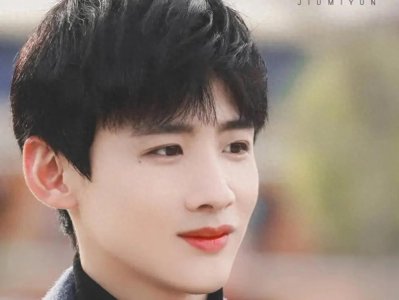 ​白敬亭新剧热播，演技精湛引发热议，青春魅力再次征服观众心