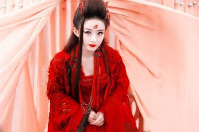​盘点影视剧中的红衣美女，哪一个是你的挚爱