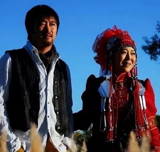 ​《胡杨女人》：诚信立身，胡杨精神励志前行