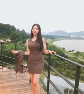 ​130斤美女身材有型且紧致，散发性感魅力，长了一身“懂事”的肉