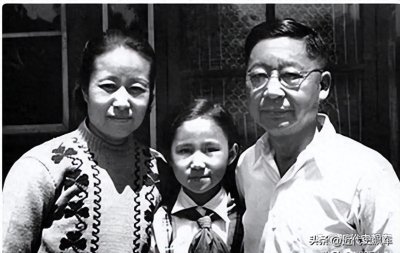 ​老舍与赵清阁：“一段不容后人亵渎以对的情”（颜坤琰）