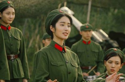 ​《芳华》原著“包了三年馄饨和春卷”的林丁丁：她的豪门梦，碎了