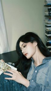 ​青年演员李一桐