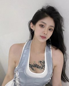 ​盘点2022年十大有纹身的网红美女（超高颜值）！！系列二