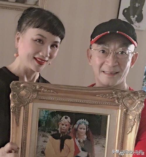 六小龄童的老婆是谁，六小龄童妻子个人资料,本文共（3359字）