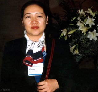 ​打工女皇吴士宏简介(16个月拿到文凭，求职天花板，年薪2亿是真是假)