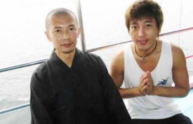 何宝生为什么出家为僧 事业巅峰选择遁入空门